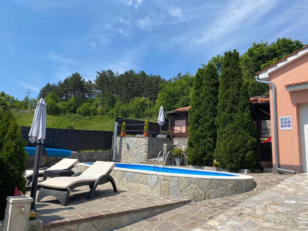 Holiday House Pasjak Sapjane Exterior photo