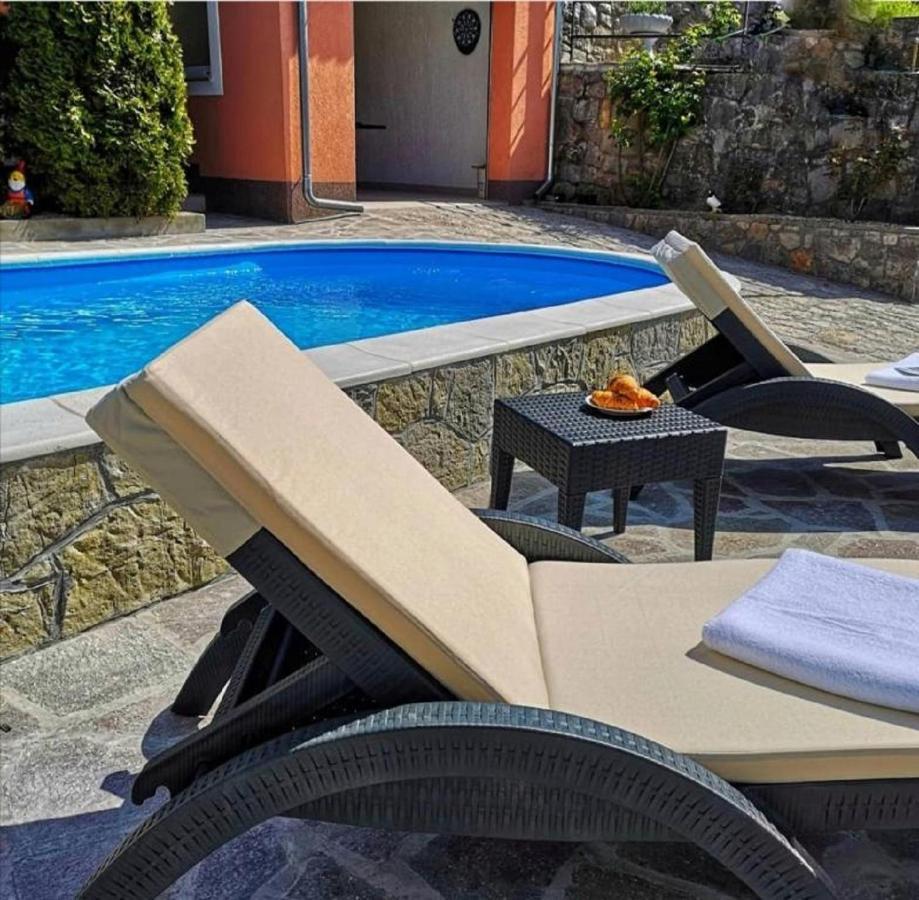 Holiday House Pasjak Sapjane Exterior photo